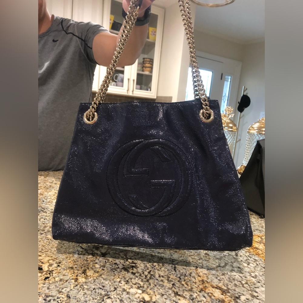 GUCCI SOHO LEATHER CHAIN BAG